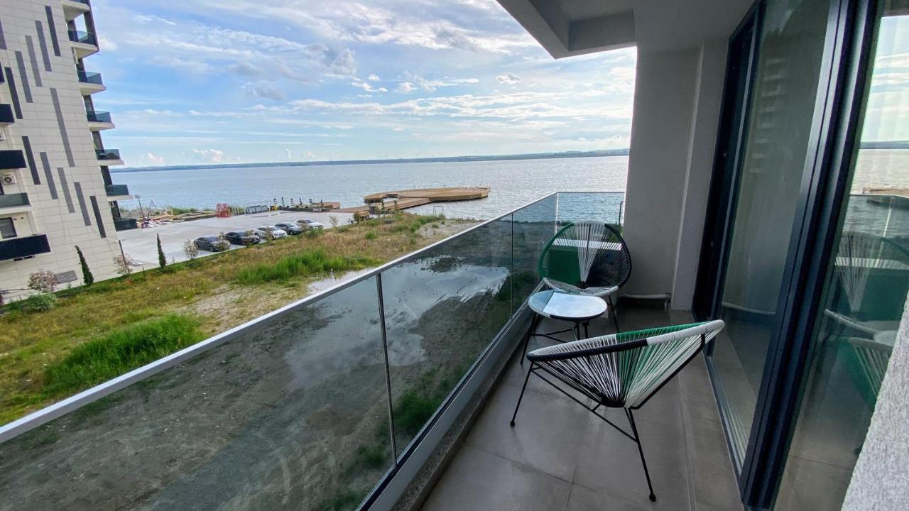 Myosotis Mamaia Studio By The Lake Apartamento Exterior foto